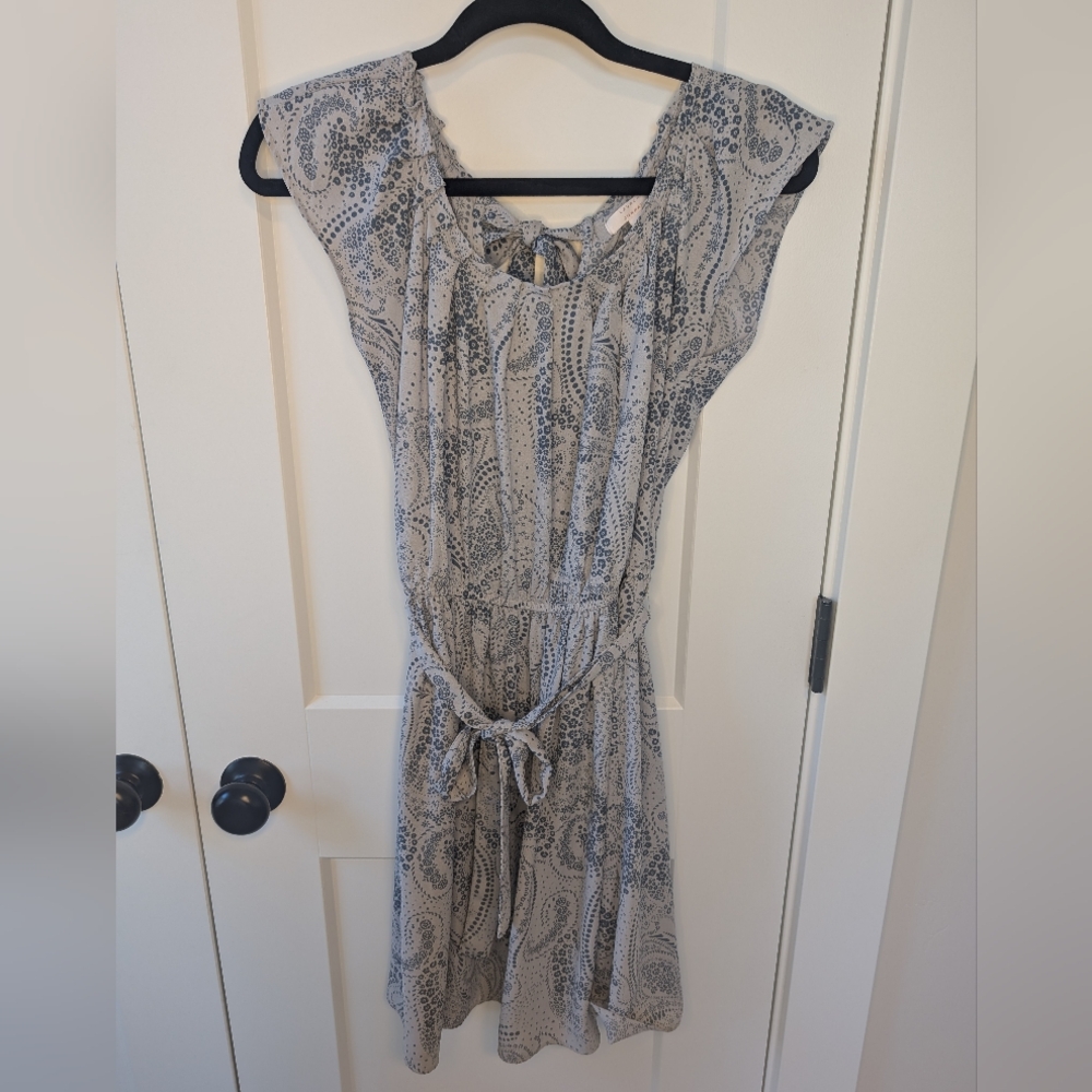 Elegant Blue Paisley Scoop Neck Dress